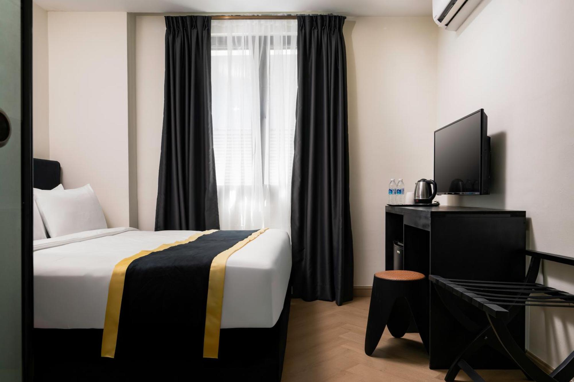 Bryqs Hotel Куала-Лумпур Экстерьер фото