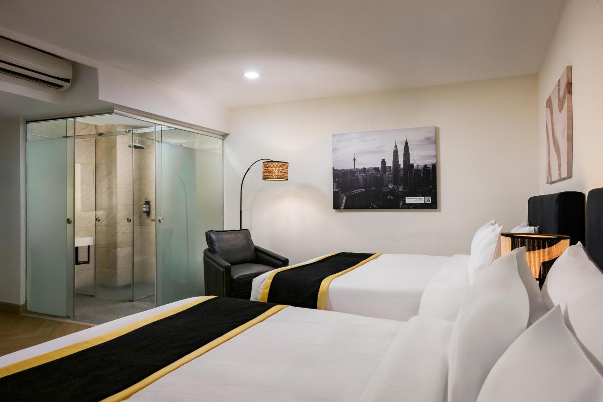 Bryqs Hotel Куала-Лумпур Экстерьер фото